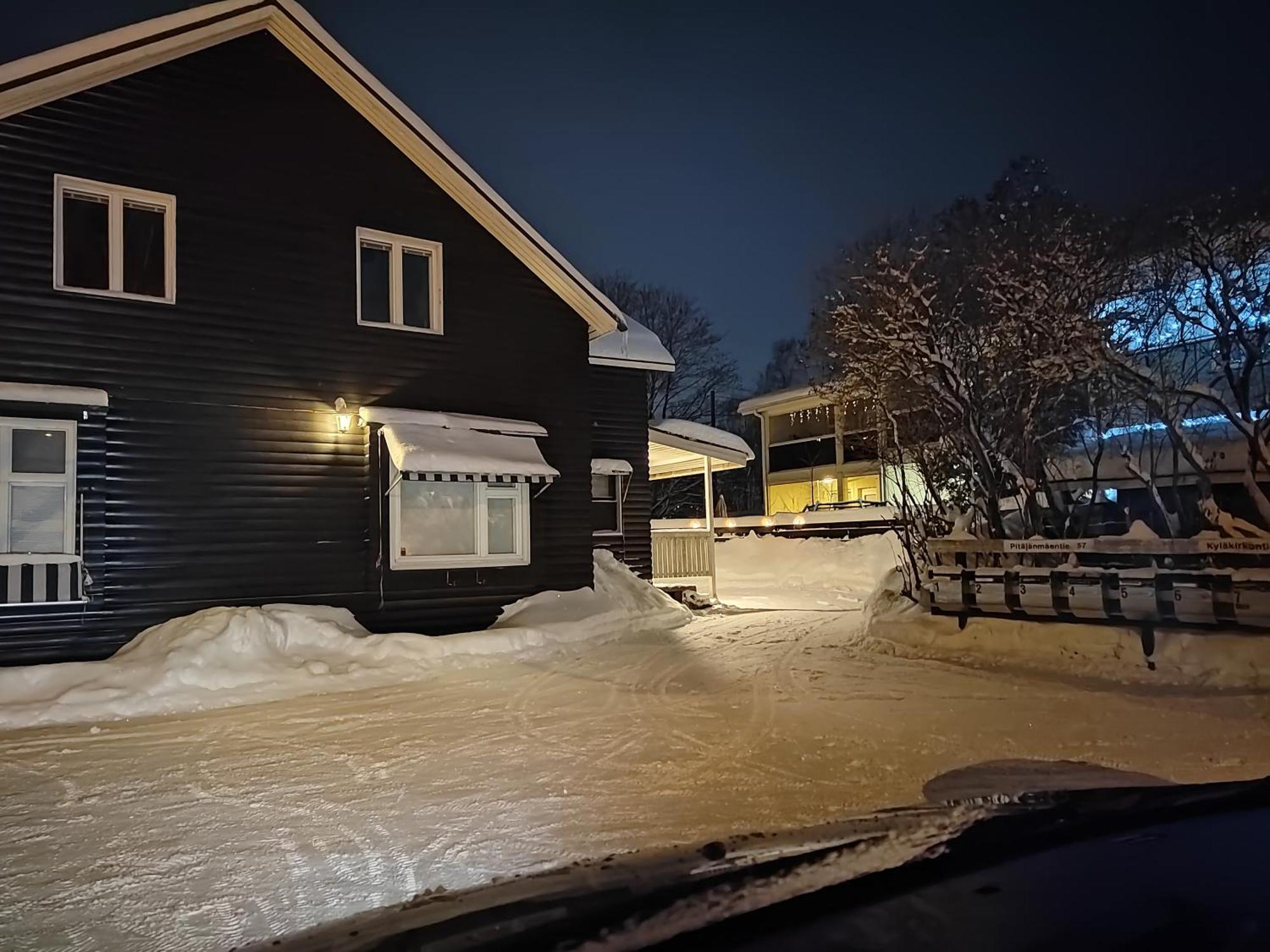 Kalle'S Unluxury Guest House Cl0Sed From 1St Of Feb 2025 Helsinki Room photo